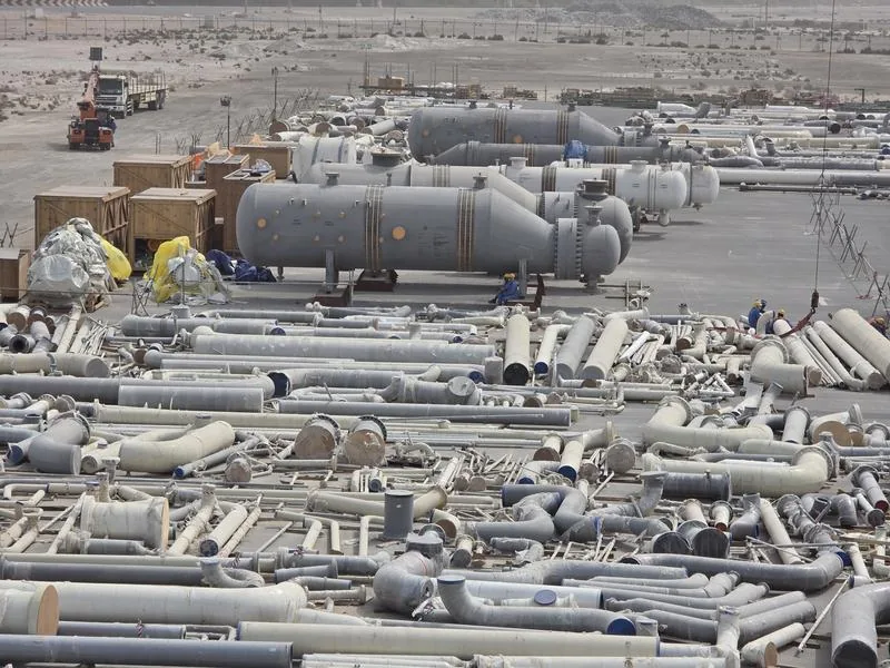 Material yard with pressure vessels and spools